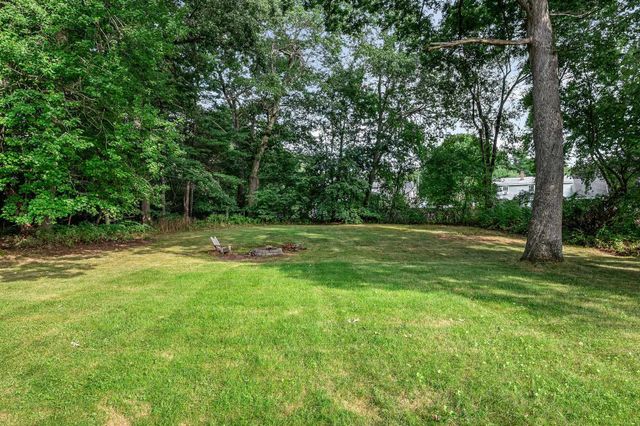 40 Lou Avenue, Salem, NH 03079