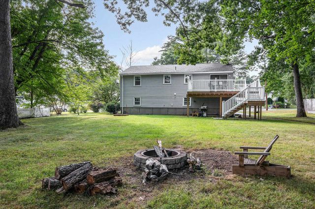 40 Lou Avenue, Salem, NH 03079