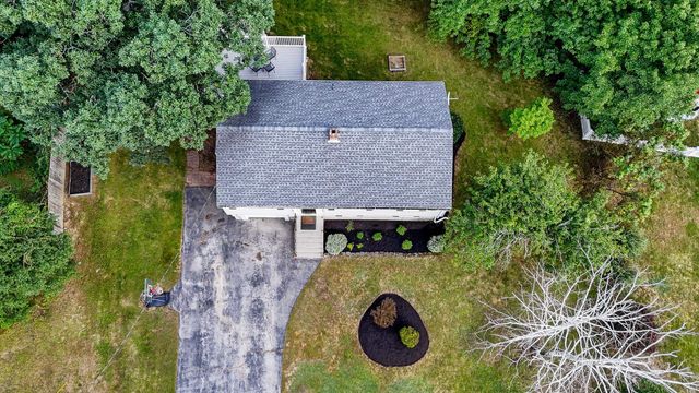 40 Lou Avenue, Salem, NH 03079