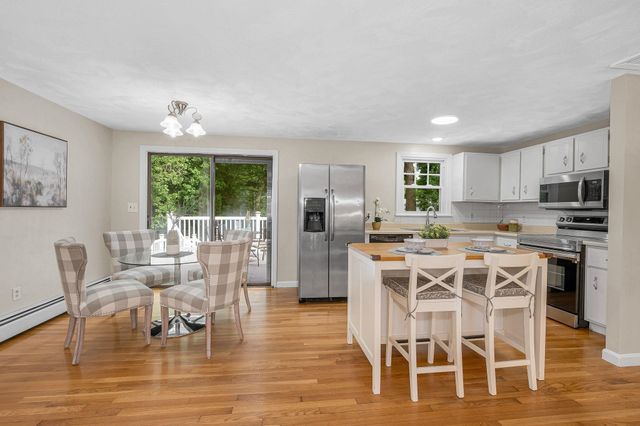 40 Lou Avenue, Salem, NH 03079