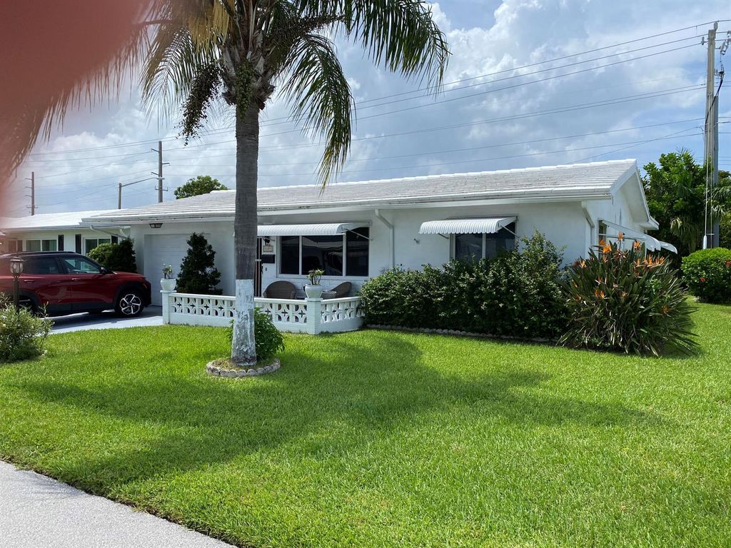 1101 Leisure Lane, Boynton Beach, FL 33426