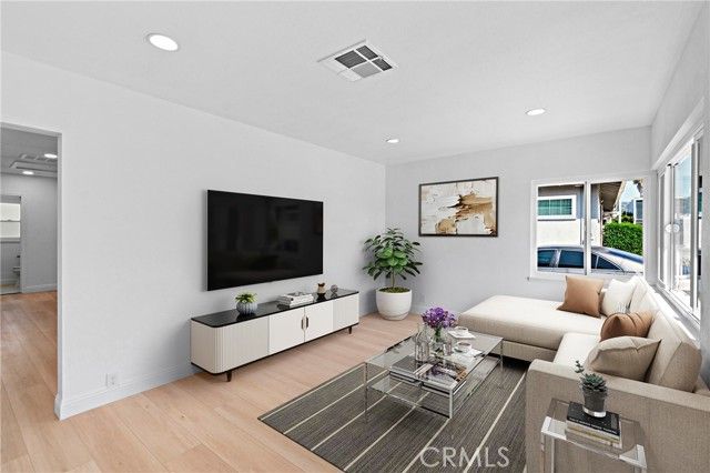 107 California St, La Habra, CA 90631