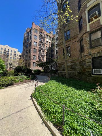 754 Brady Avenue 201, Bronx, NY 10462