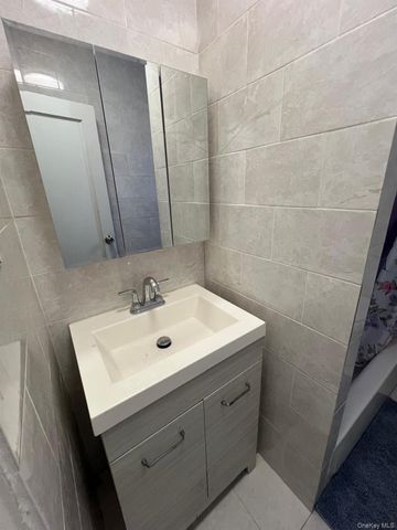 754 Brady Avenue 201, Bronx, NY 10462