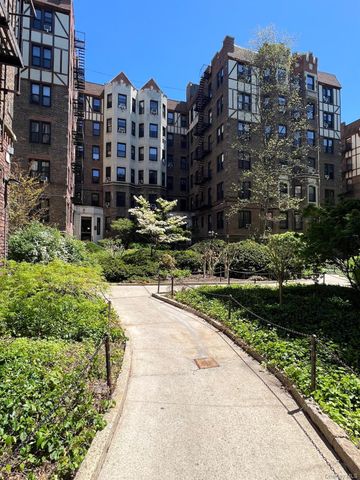 754 Brady Avenue 201, Bronx, NY 10462