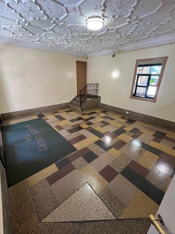 754 Brady Avenue 201, Bronx, NY 10462