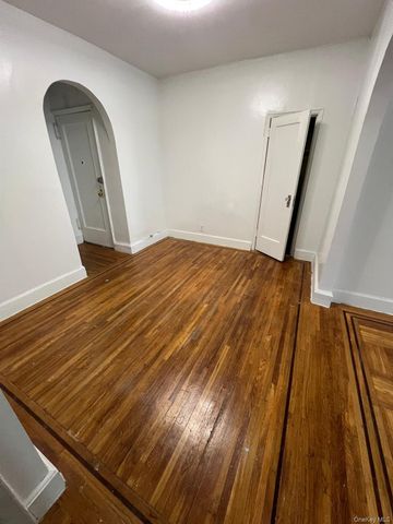 754 Brady Avenue 201, Bronx, NY 10462