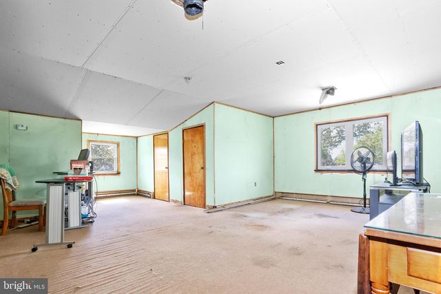 923 FARMINGTON AVENUE, Pottstown, PA 19464