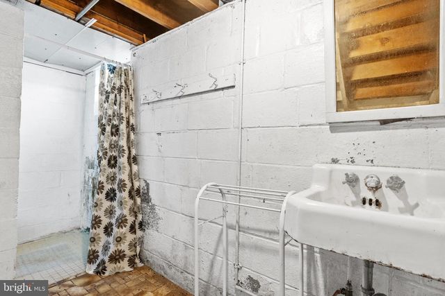 923 FARMINGTON AVENUE, Pottstown, PA 19464