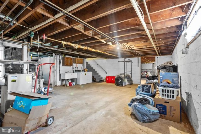 923 FARMINGTON AVENUE, Pottstown, PA 19464