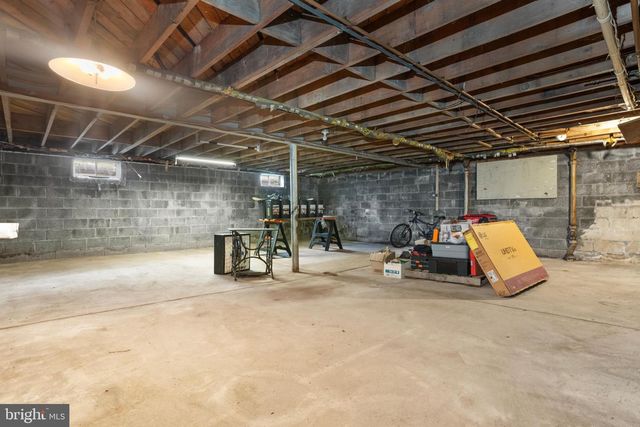 923 FARMINGTON AVENUE, Pottstown, PA 19464