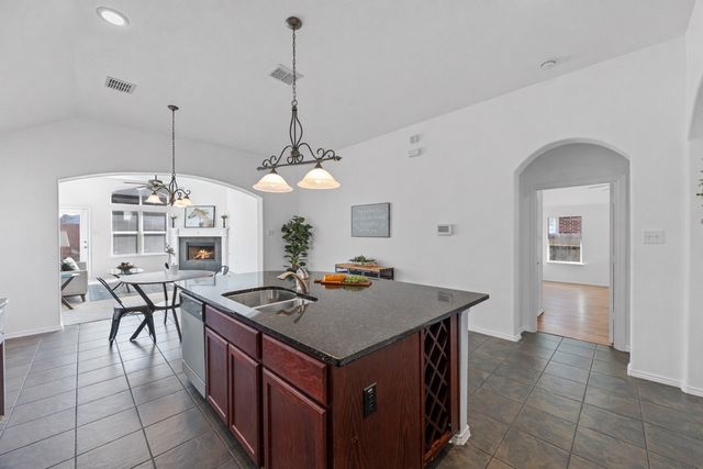 8176 Black Ash Drive, Fort Worth, TX 76131