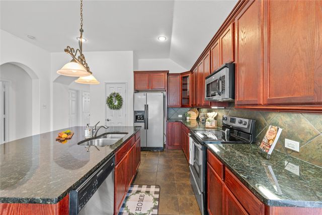 8176 Black Ash Drive, Fort Worth, TX 76131