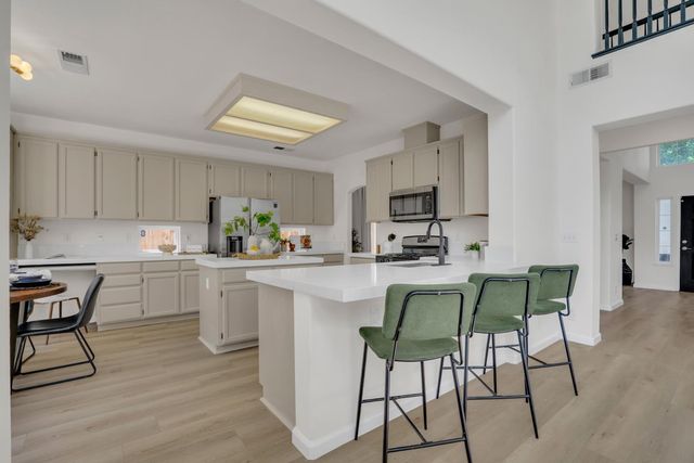 5008 Stonedale Dr, Salida, CA 95368
