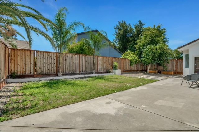 5008 Stonedale Dr, Salida, CA 95368