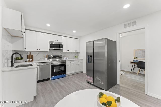 8151 MARINER Street, Jacksonville, FL 32220