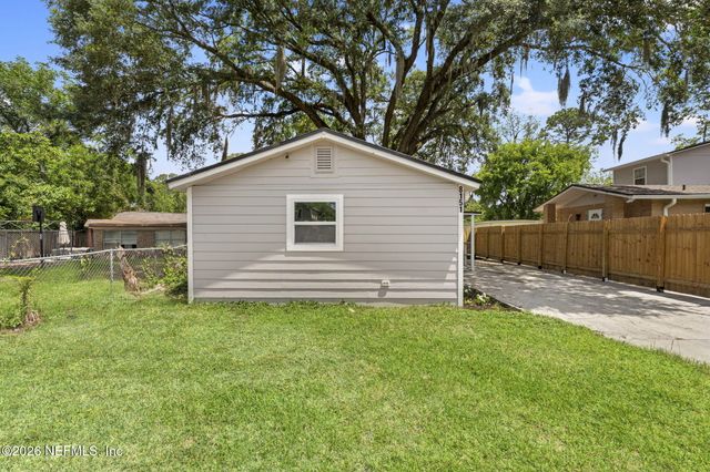 8151 MARINER Street, Jacksonville, FL 32220
