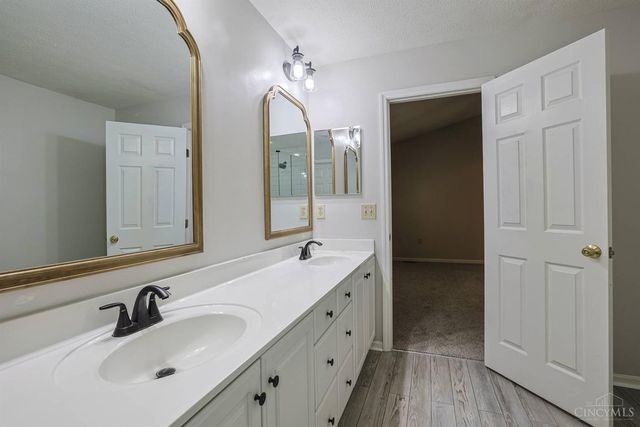 1350 Covedale Lane, Batavia Twp, OH 45102