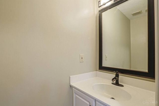 1350 Covedale Lane, Batavia Twp, OH 45102