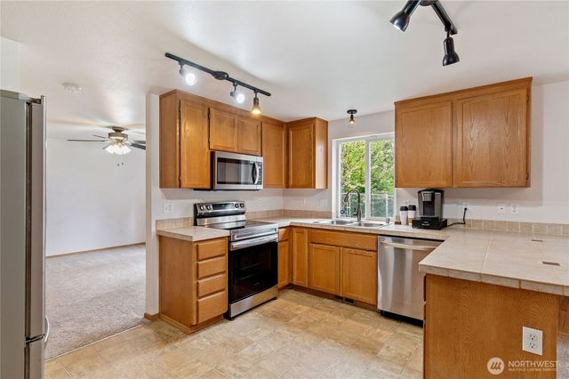 4916 204th Street Ct E, Spanaway, WA 98387