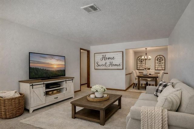 4225 Kim Drive, Del City, OK 73115