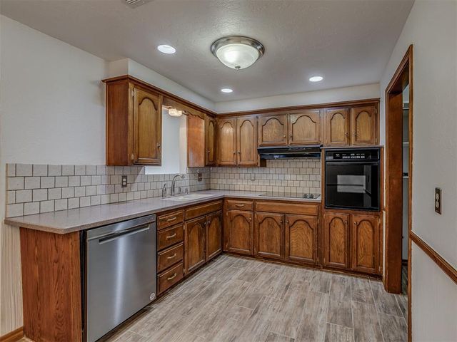 4225 Kim Drive, Del City, OK 73115