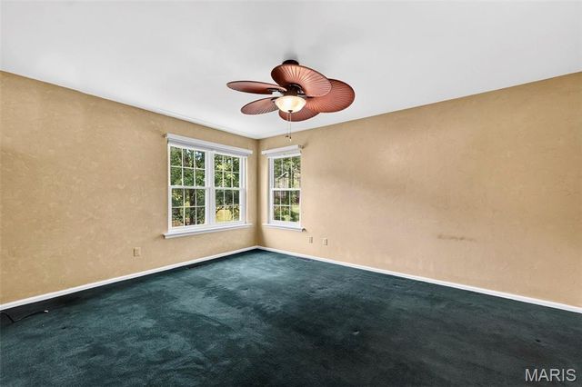 5100 Kennerly Place Drive, St Louis, MO 63128