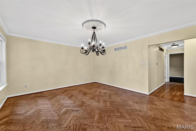 5100 Kennerly Place Drive, St Louis, MO 63128