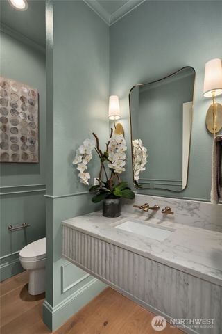 1009 102nd Place SE, Bellevue, WA 98004