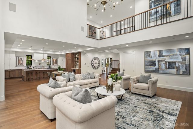 1009 102nd Place SE, Bellevue, WA 98004