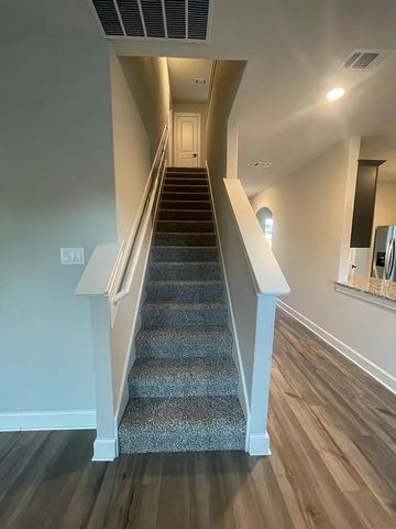 312 Lone Wolf Trail, Fort Worth, TX 76120