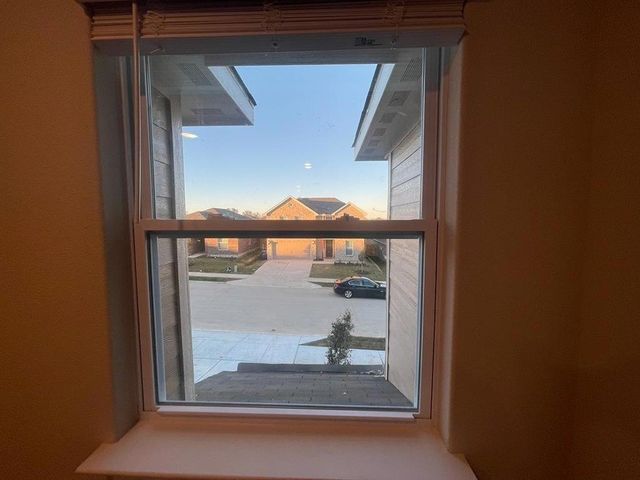 312 Lone Wolf Trail, Fort Worth, TX 76120