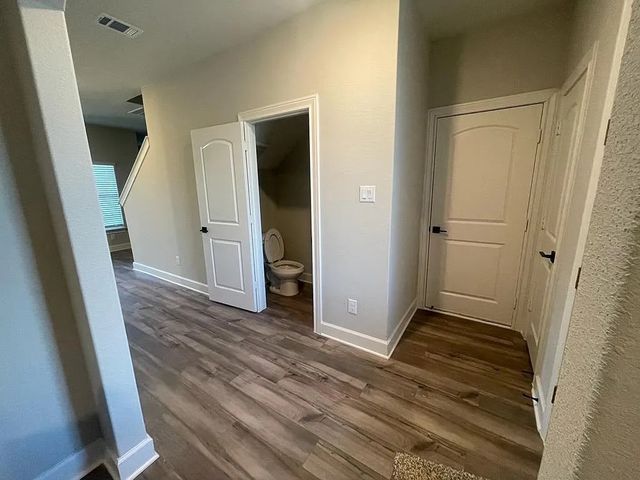 312 Lone Wolf Trail, Fort Worth, TX 76120