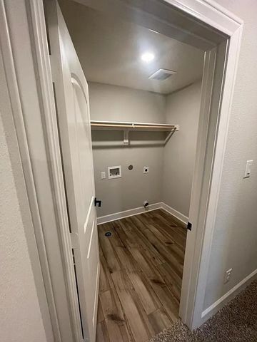 312 Lone Wolf Trail, Fort Worth, TX 76120