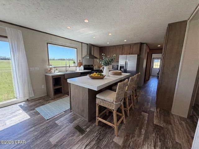 6435 Butler Road, Grand Ridge, FL 32442