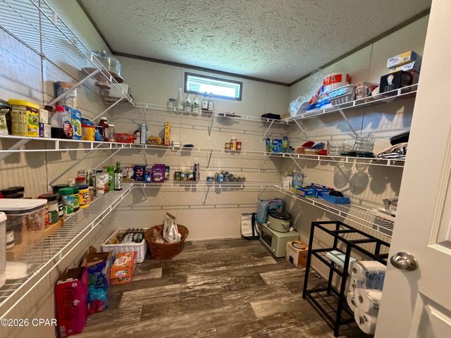 6435 Butler Road, Grand Ridge, FL 32442