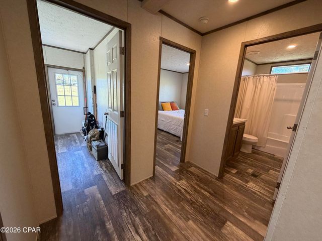 6435 Butler Road, Grand Ridge, FL 32442