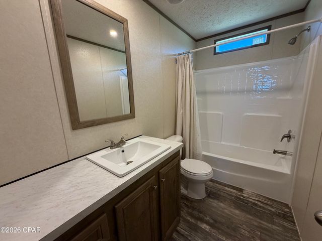 6435 Butler Road, Grand Ridge, FL 32442