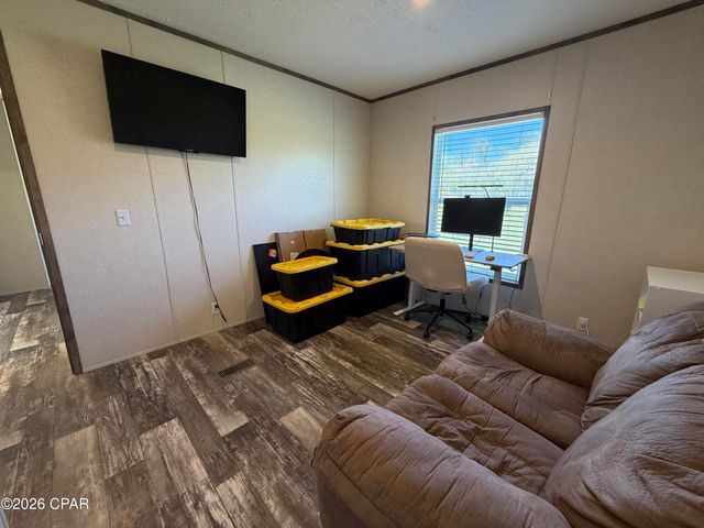 6435 Butler Road, Grand Ridge, FL 32442