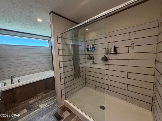 6435 Butler Road, Grand Ridge, FL 32442