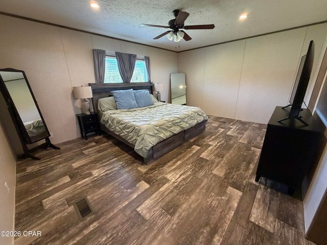 6435 Butler Road, Grand Ridge, FL 32442