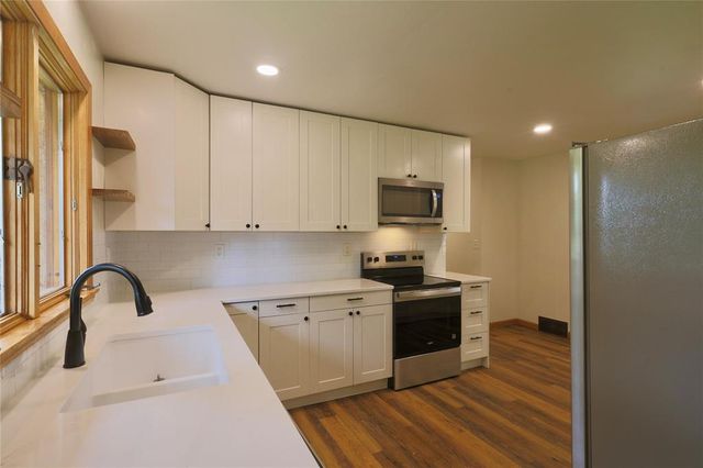 1602 South Street, Eau Claire, WI 54701