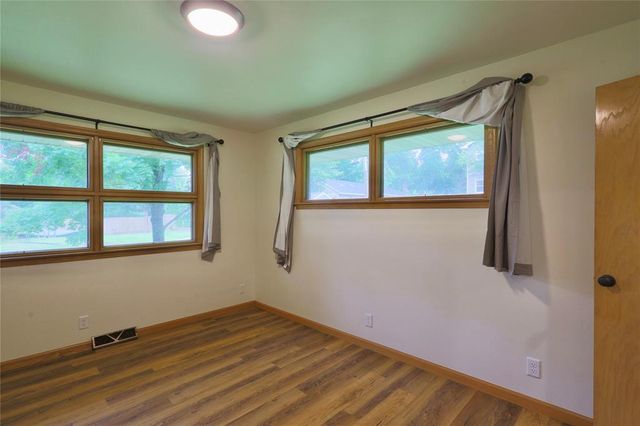 1602 South Street, Eau Claire, WI 54701