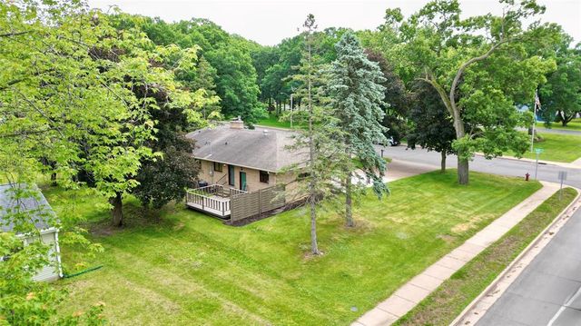 1602 South Street, Eau Claire, WI 54701