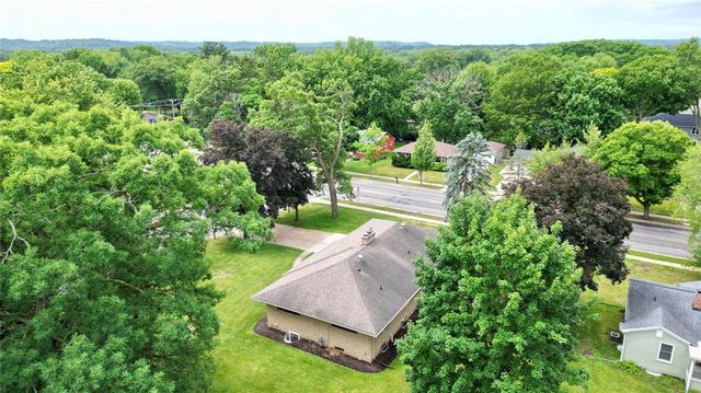 1602 South Street, Eau Claire, WI 54701