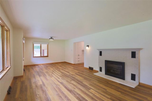 1602 South Street, Eau Claire, WI 54701