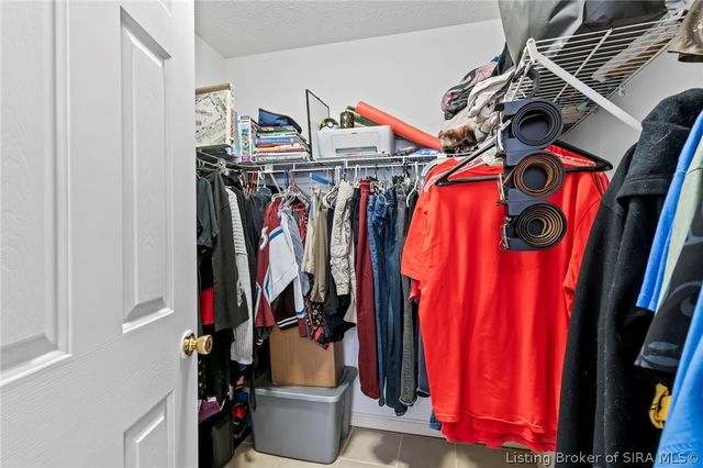 2660 N Borcherding Road, Madison, IN 47250