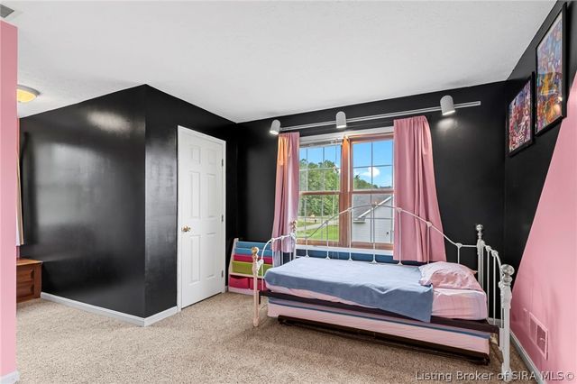 2660 N Borcherding Road, Madison, IN 47250