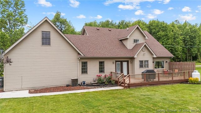 2660 N Borcherding Road, Madison, IN 47250