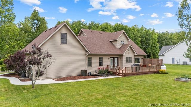 2660 N Borcherding Road, Madison, IN 47250